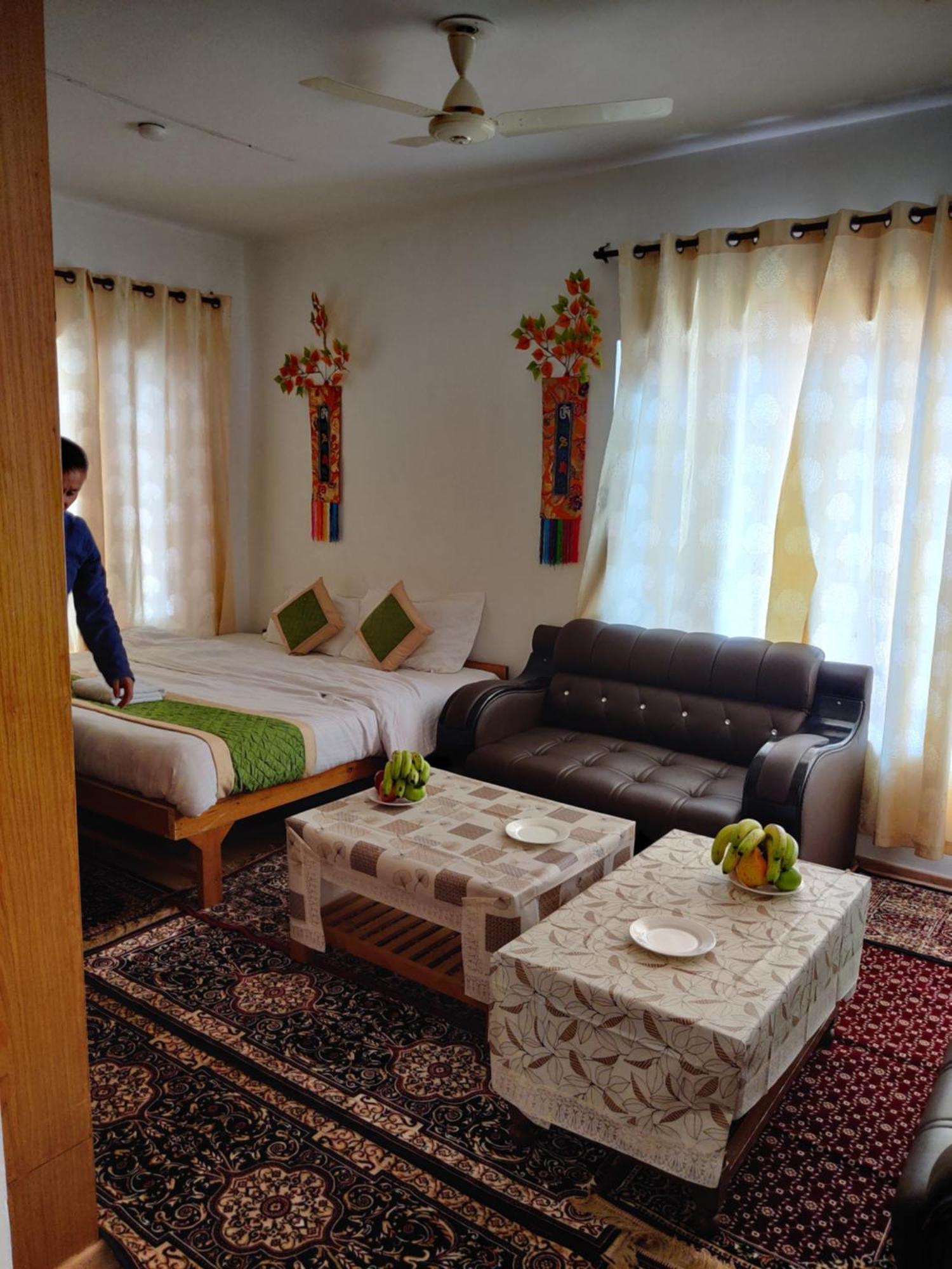 Hotel Akash - Luxury Hotel In Mcleodganj McLeod Ganj Ngoại thất bức ảnh