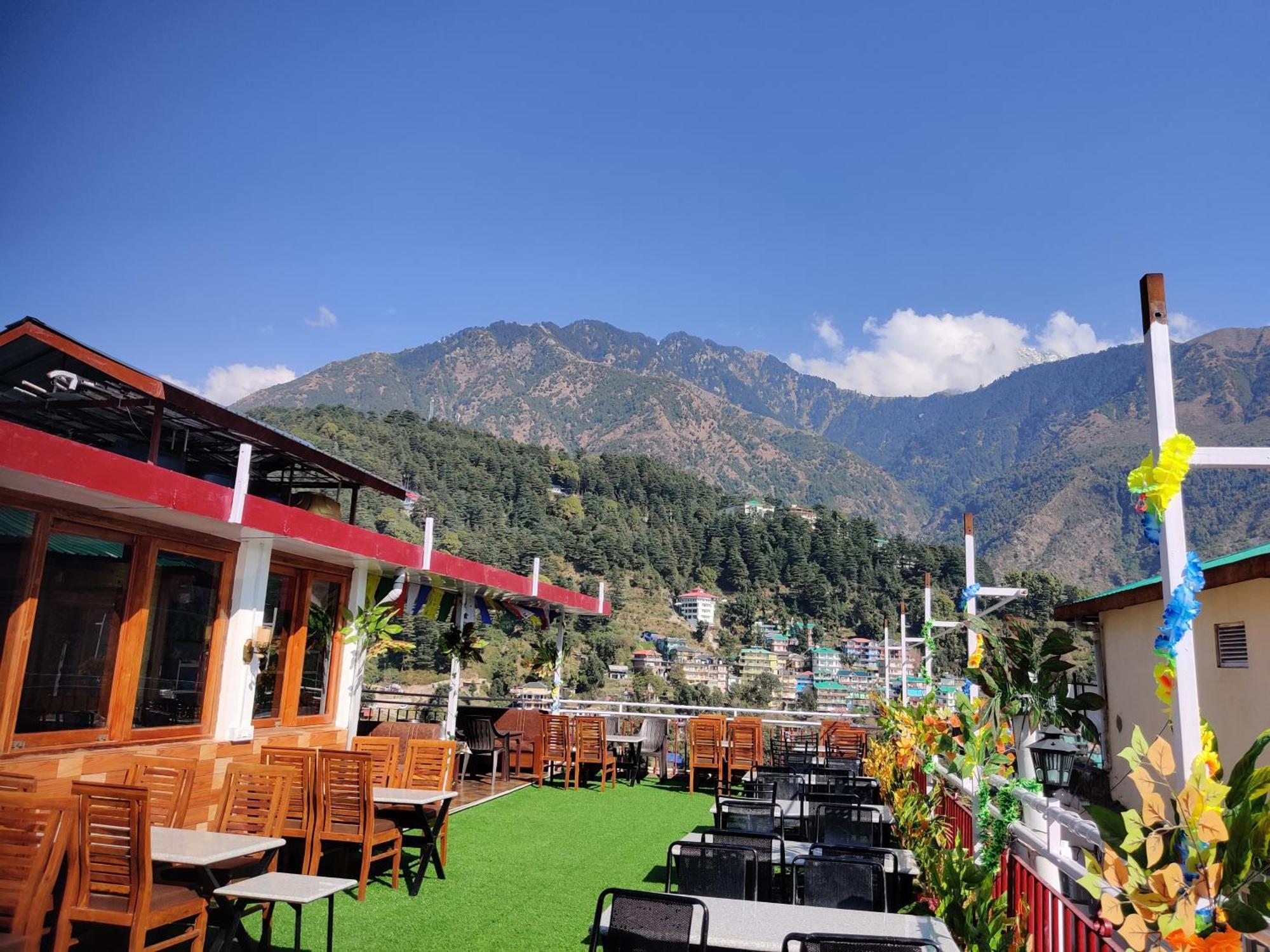 Hotel Akash - Luxury Hotel In Mcleodganj McLeod Ganj Ngoại thất bức ảnh